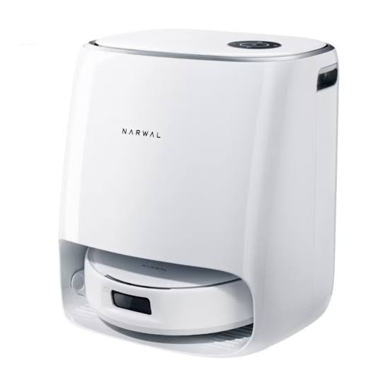 Narwal Freo X Ultra robot vacuum and mop for hardwood floors