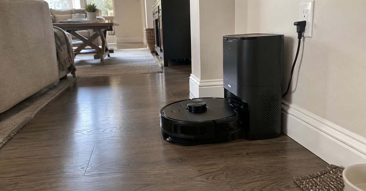 What Is a Self-Emptying Robotic Vacuum Cleaner?